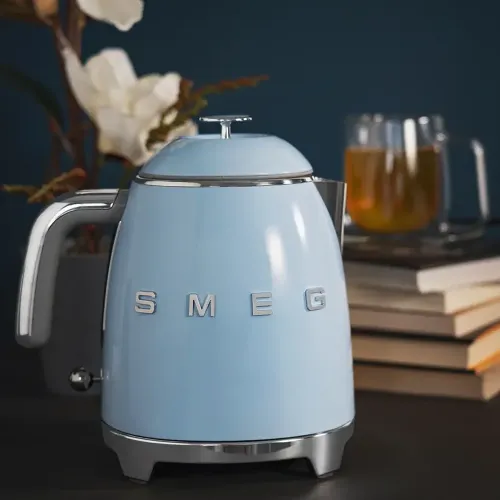 Smeg KLF05 50's Style Mini Electric Kettle 0.8 L -  Pastel blue