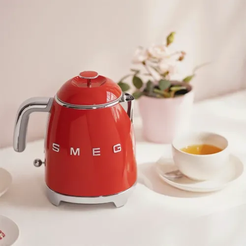 Smeg KLF05 50's Style Mini Electric Kettle 0.8 L -  Red