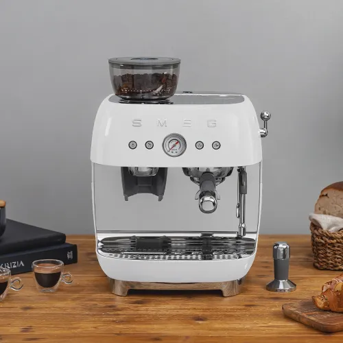 Smeg Espresso Coffee Machine With Built-in Grinder - White